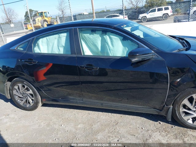 Honda CIVIC EX 2018 2HGFC2F72JH555774 Image 13