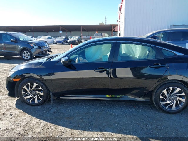 Honda CIVIC EX 2018 2HGFC2F72JH555774 Image 14