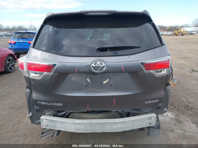 Toyota Highlander Le V6 2015 5TDBKRFH8FS177115 Image 17