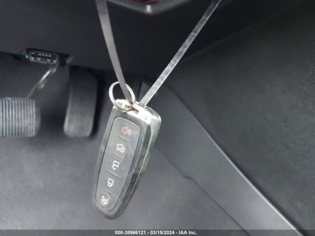 1FAHP2E81KG100326 Ford TAURUS SEL