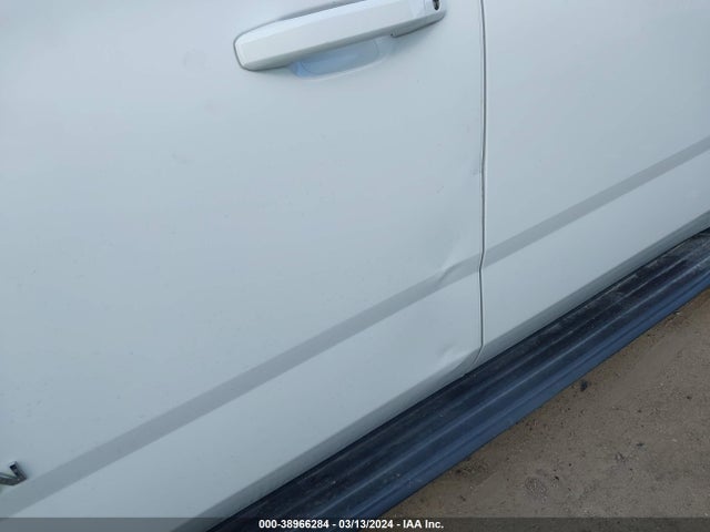 Chevrolet Suburban Ls 2019 1GNSCGKC3KR256316 Image 17