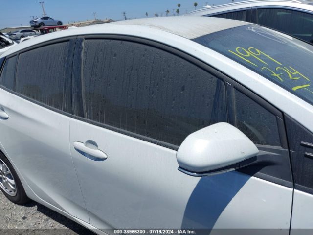 JTDKAMFP6M3182132 Toyota Prius Prime Xle