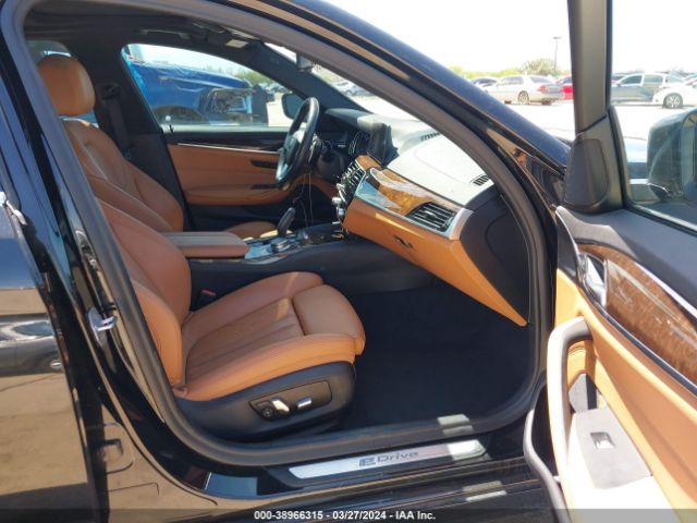 WBAJA9C58JB250117 BMW 530e Iperformance