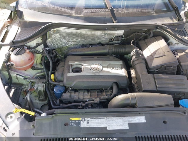 WVGAV7AX0HK001011 Volkswagen Tiguan 2.0t S