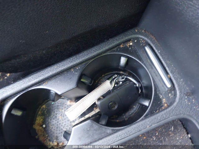 WVGAV7AX0HK001011 Volkswagen Tiguan 2.0t S