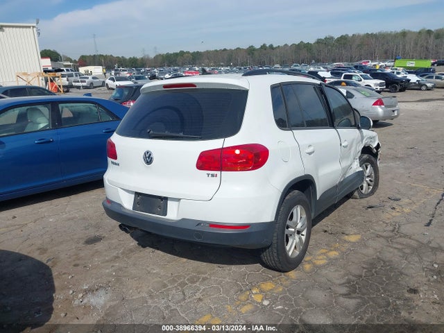 WVGAV7AX0HK001011 Volkswagen Tiguan 2.0t S