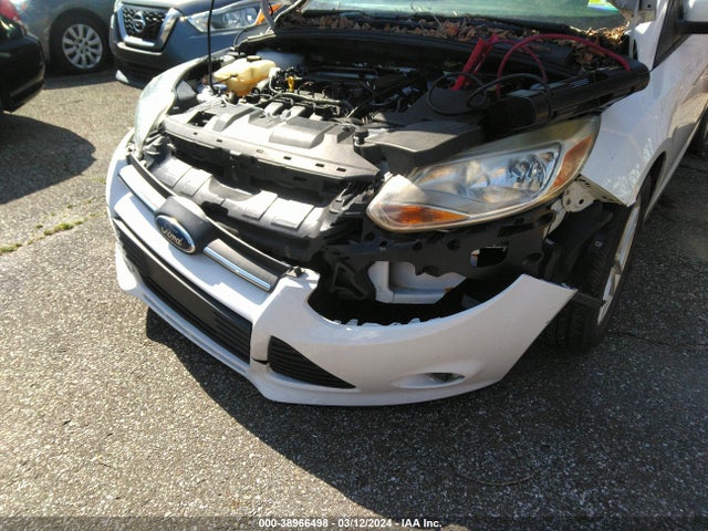 2014 FORD FOCUS SE VIN: 1FADP3F28EL446514