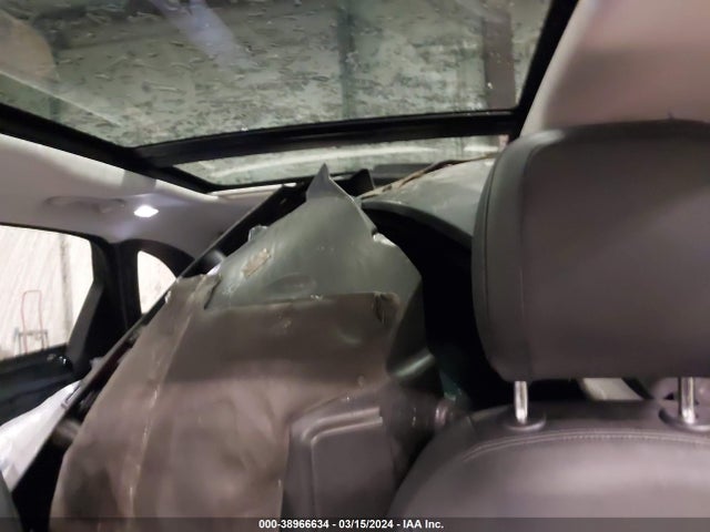 2018 JAGUAR F-PACE SADCJ2GX7JA235858 Photo 7