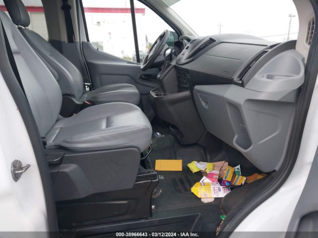 1FMZK1ZM8FKB11918 Ford Transit-150 Xl