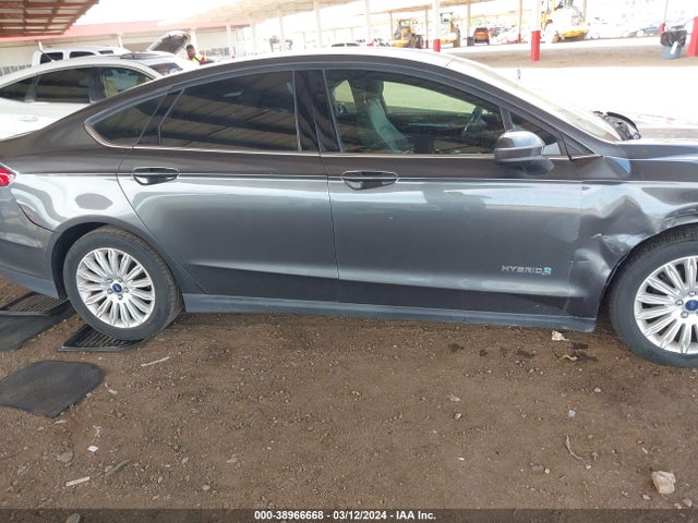 Ford Fusion Hybrid S 2015 3FA6P0UU1FR170367 Image 13