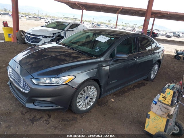 Ford Fusion Hybrid S 2015 3FA6P0UU1FR170367 Image 2