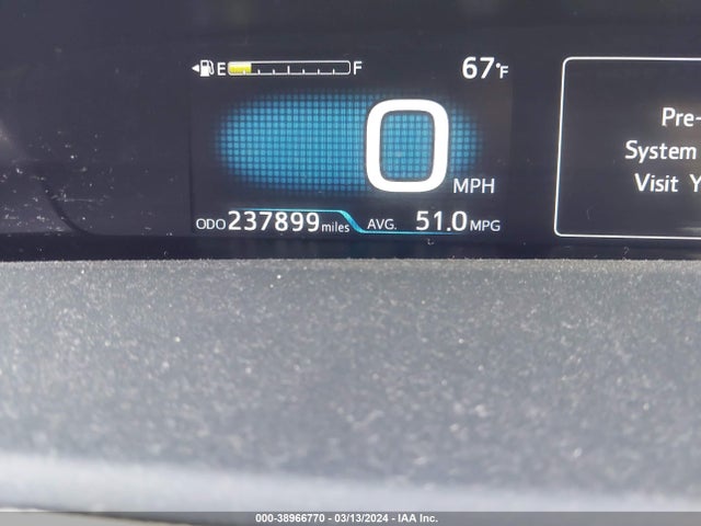 Toyota Prius Two Eco 2017 JTDKARFU0H3043042 Image 15