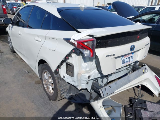 Toyota Prius Two Eco 2017 JTDKARFU0H3043042 Image 4