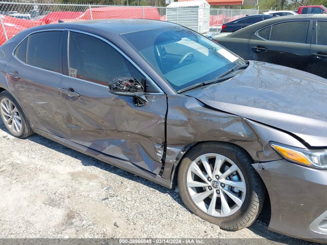 Toyota CAMRY LE 2022 4T1C11AK9NU621040 Image 6