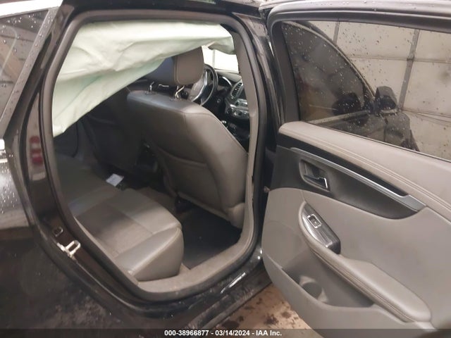 Chevrolet IMPALA 1LT 2017 2G1105S30H9161869 Image 8