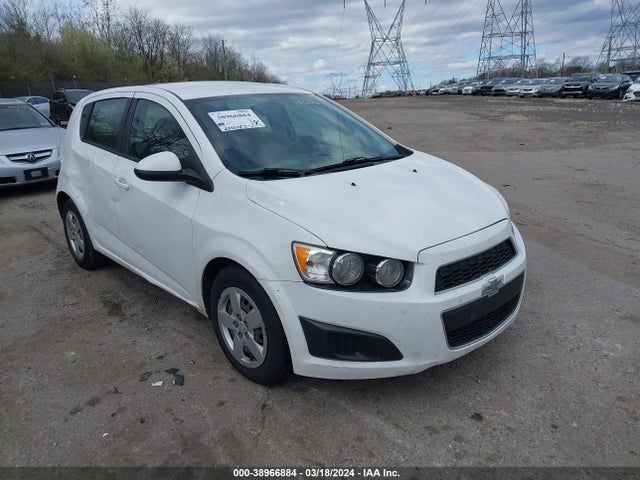 Chevrolet Sonic Ls Auto 2015 1G1JA6SG2F4185273 Image 6