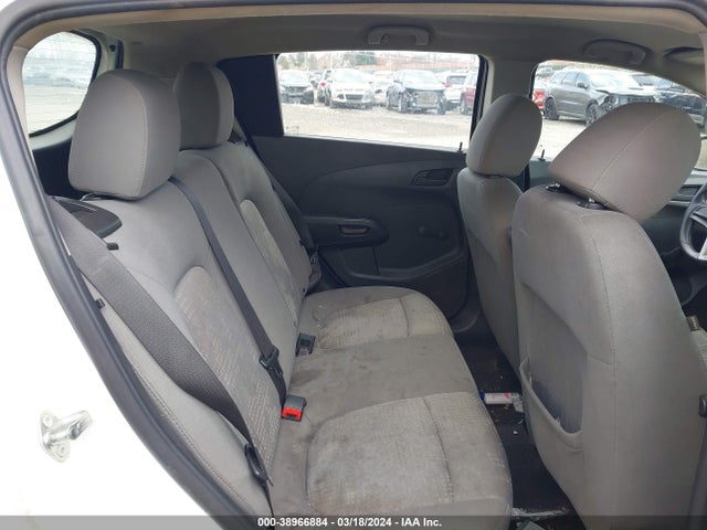 Chevrolet Sonic Ls Auto 2015 1G1JA6SG2F4185273 Image 8