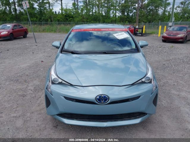 JTDKARFU6H3537647 Toyota Prius Four