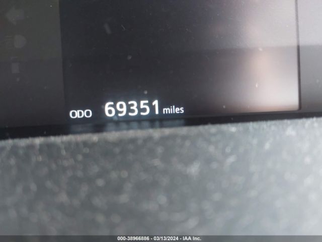 JTDKARFU6H3537647 Toyota Prius Four