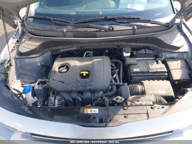 KNDJ23AU6N7810748 KIA SOUL LX