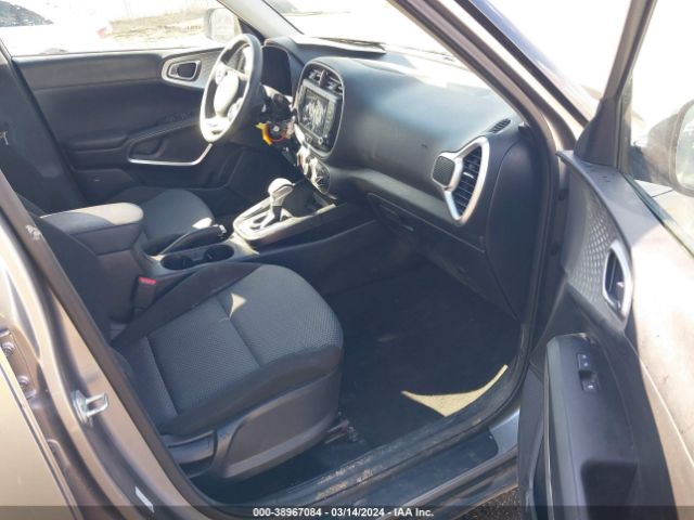 KNDJ23AU6N7810748 KIA SOUL LX