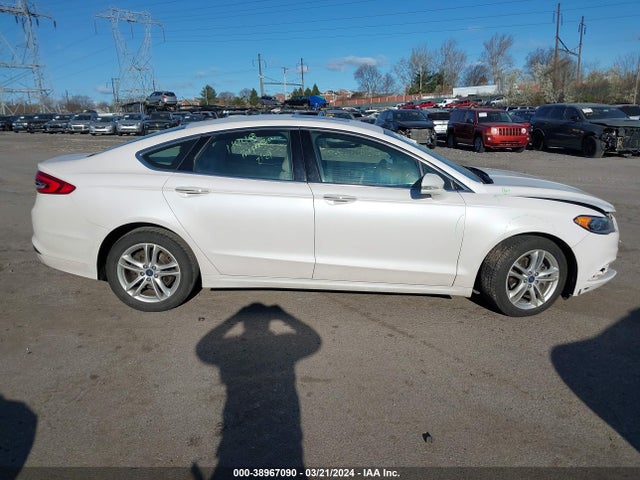 3FA6P0HD1JR144094 Ford FUSION SE