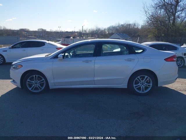3FA6P0HD1JR144094 Ford FUSION SE
