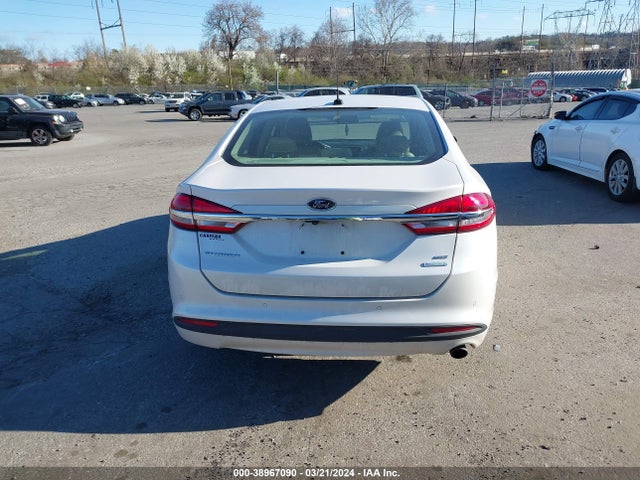 3FA6P0HD1JR144094 Ford FUSION SE