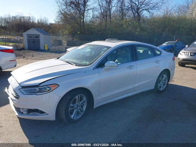 3FA6P0HD1JR144094 Ford FUSION SE