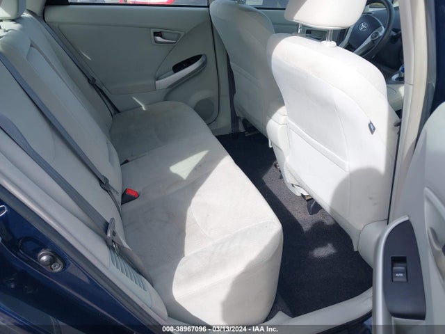 Toyota Prius Two 2015 JTDKN3DU5F0452012 Image 8