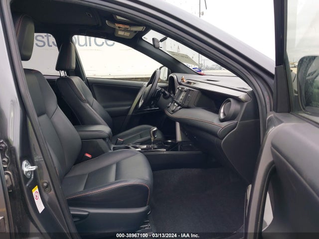 Toyota RAV4 SE 2016 JTMJFREVXGD179047 Image 5