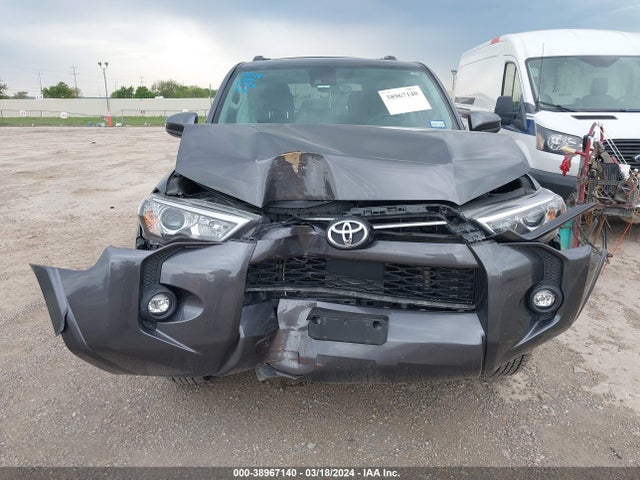 Toyota 4RUNNER SR5 2022 JTEEU5JR0N5262319 Image 12