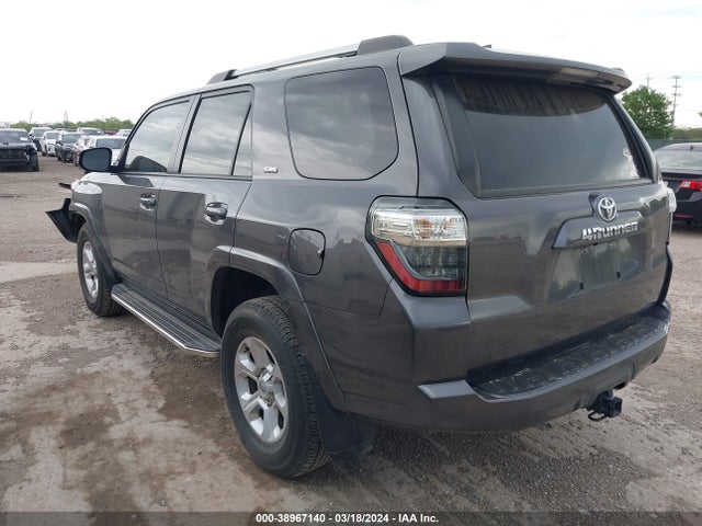 Toyota 4RUNNER SR5 2022 JTEEU5JR0N5262319 Image 3
