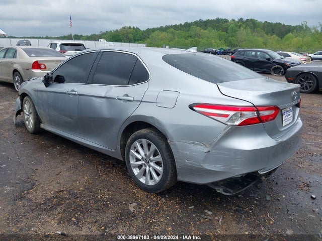 Toyota CAMRY LE 2020 4T1C11AK6LU933524 Image 3