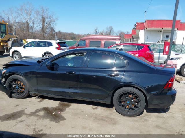 7JRL12TZ2NG173874 Volvo S60 B5 Momentum
