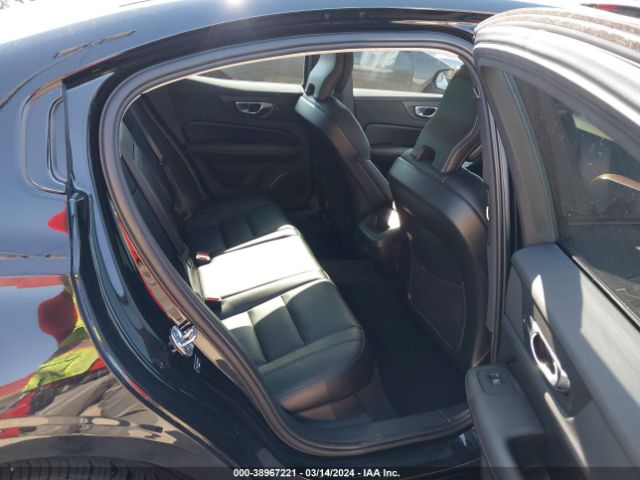 7JRL12TZ2NG173874 Volvo S60 B5 Momentum