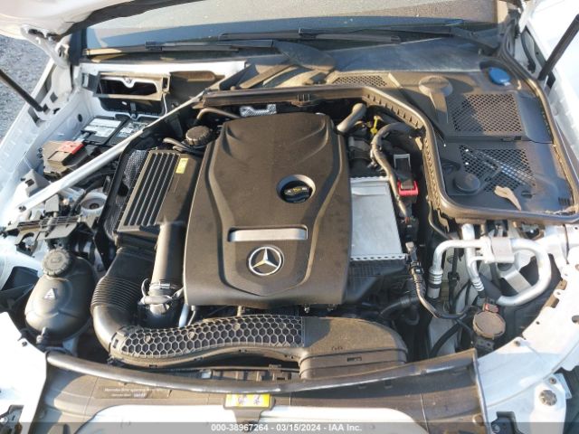 55SWF4JB3FU044406 Mercedes-Benz C 300 Luxury/sport