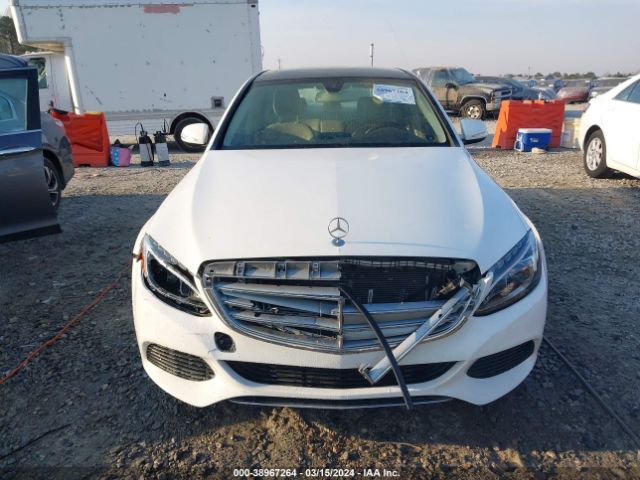 55SWF4JB3FU044406 Mercedes-Benz C 300 Luxury/sport