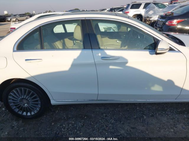 55SWF4JB3FU044406 Mercedes-Benz C 300 Luxury/sport