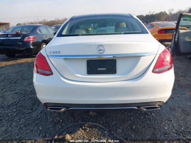 55SWF4JB3FU044406 Mercedes-Benz C 300 Luxury/sport