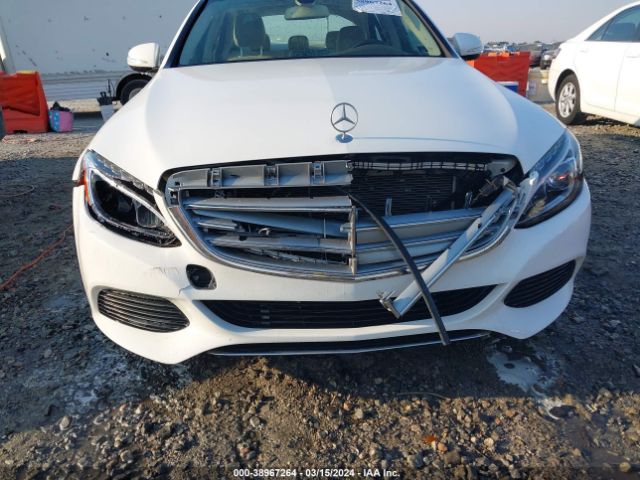 55SWF4JB3FU044406 Mercedes-Benz C 300 Luxury/sport