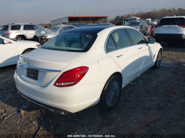 55SWF4JB3FU044406 Mercedes-Benz C 300 Luxury/sport