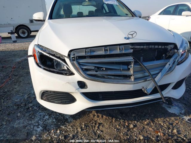 55SWF4JB3FU044406 Mercedes-Benz C 300 Luxury/sport