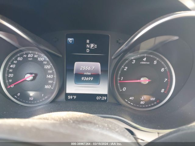 55SWF4JB3FU044406 Mercedes-Benz C 300 Luxury/sport