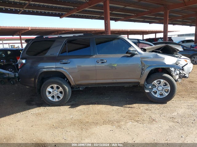 Toyota 4RUNNER SR5 2023 JTEMU5JR9P6100651 Image 13