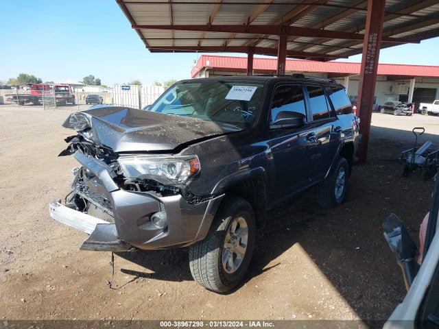 Toyota 4RUNNER SR5 2023 JTEMU5JR9P6100651 Image 2