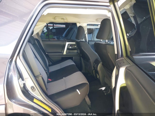 Toyota 4RUNNER SR5 2023 JTEMU5JR9P6100651 Image 8