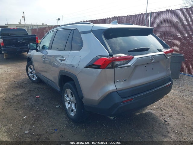 Toyota Rav4 Xle 2021 2T3W1RFV7MC163309 Image 3