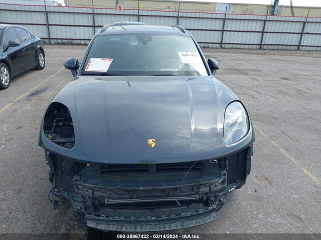 Porsche Macan 2021 WP1AA2A58MLB17402 Image 13
