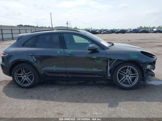Porsche Macan 2021 WP1AA2A58MLB17402 Image 14